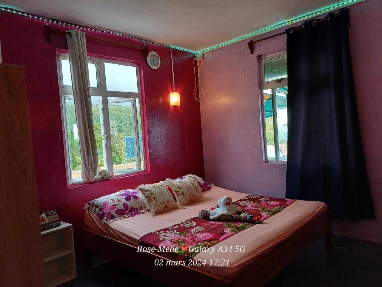 Вилла Chez Tonio Magic Ocean View Port South East Экстерьер фото