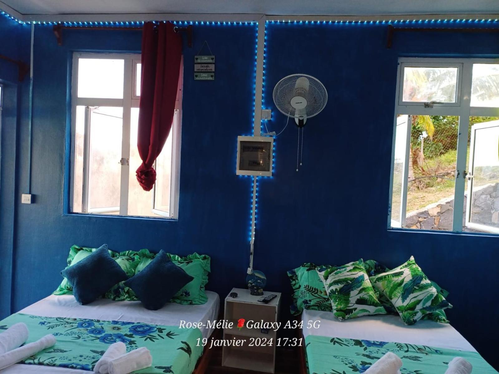 Вилла Chez Tonio Magic Ocean View Port South East Экстерьер фото