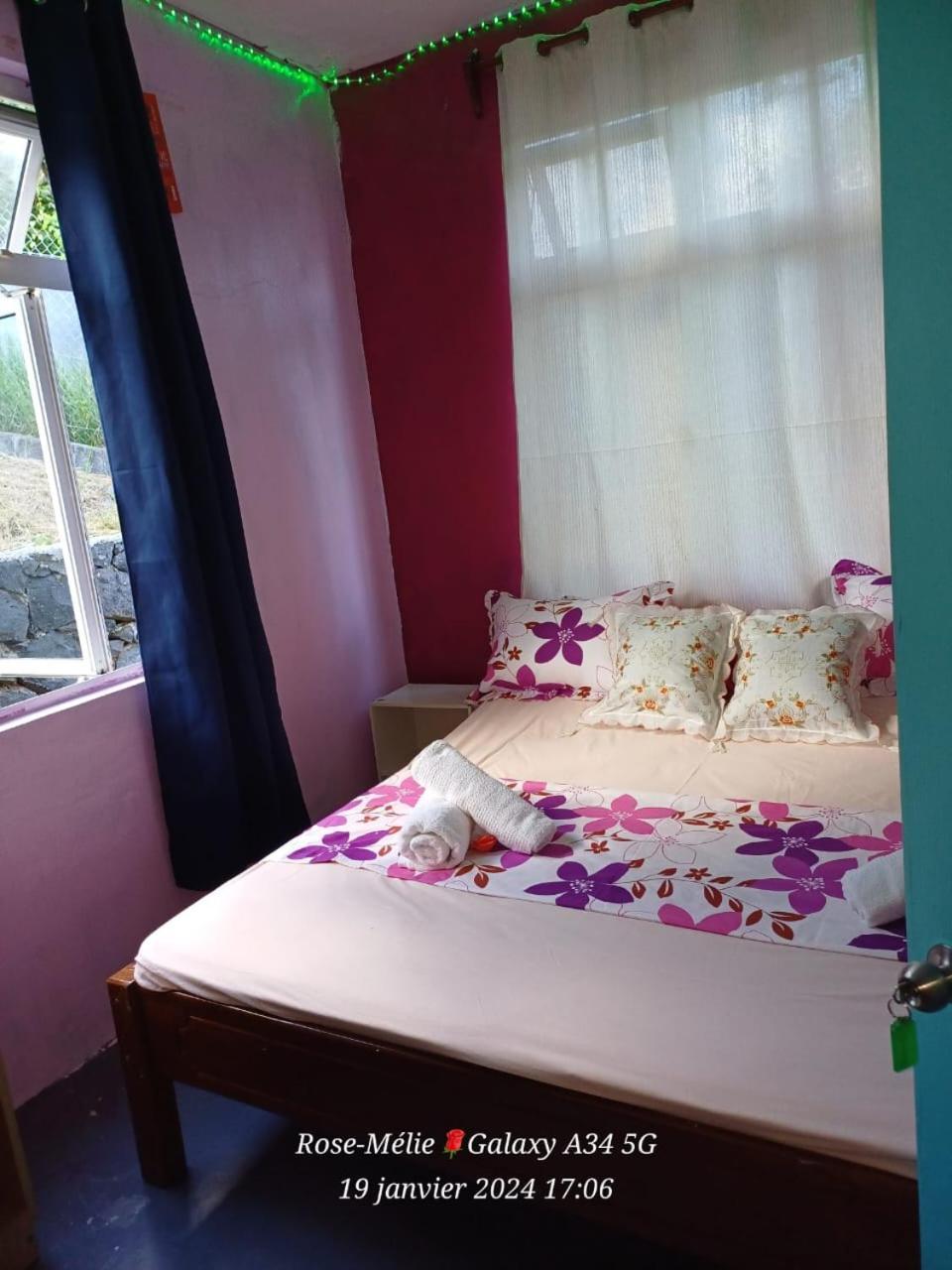Вилла Chez Tonio Magic Ocean View Port South East Экстерьер фото