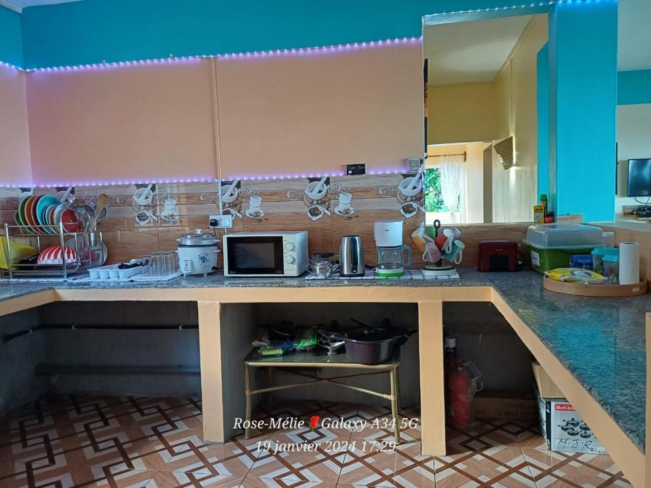 Вилла Chez Tonio Magic Ocean View Port South East Экстерьер фото