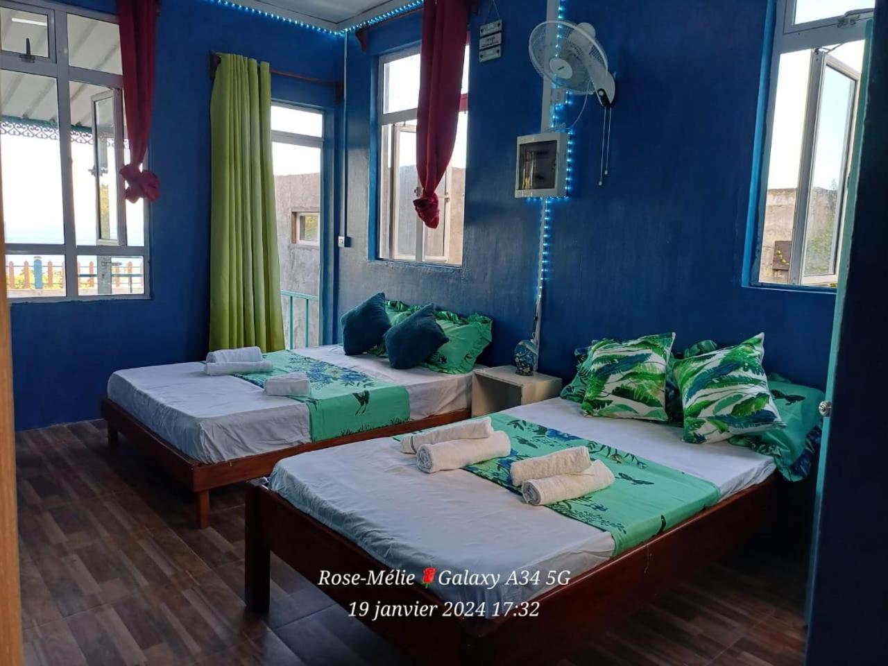 Вилла Chez Tonio Magic Ocean View Port South East Экстерьер фото