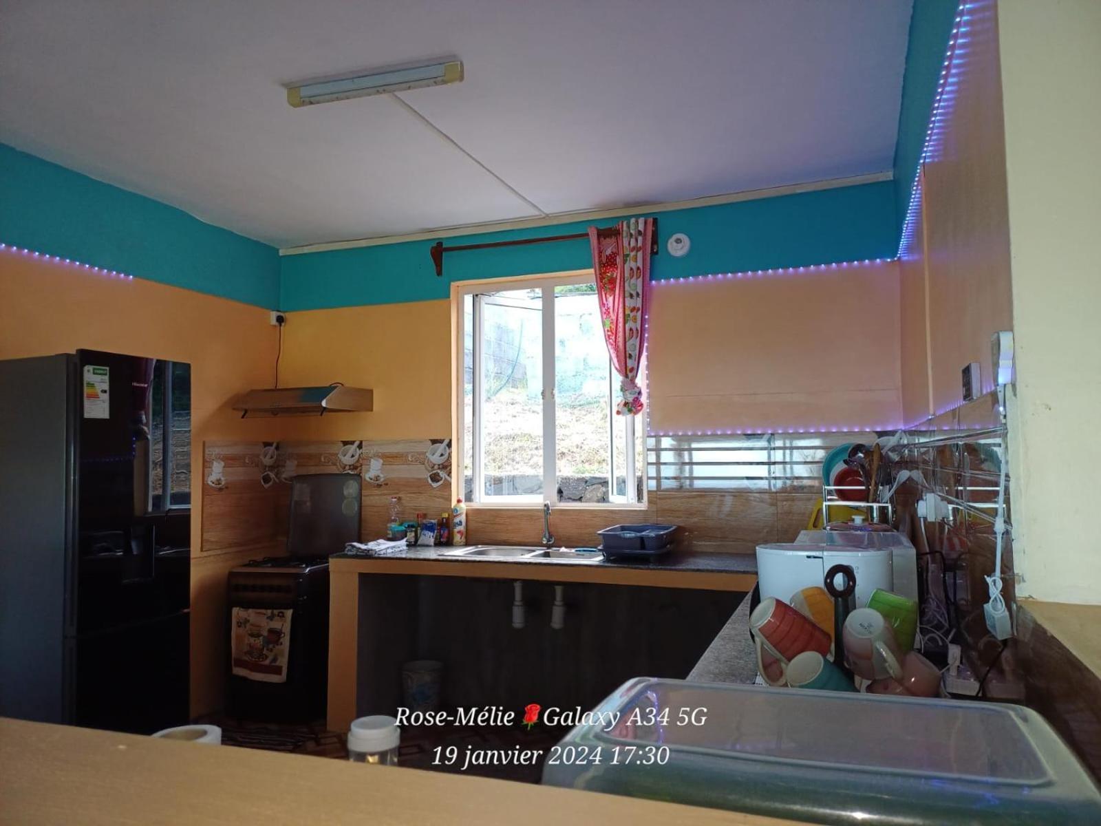 Вилла Chez Tonio Magic Ocean View Port South East Экстерьер фото