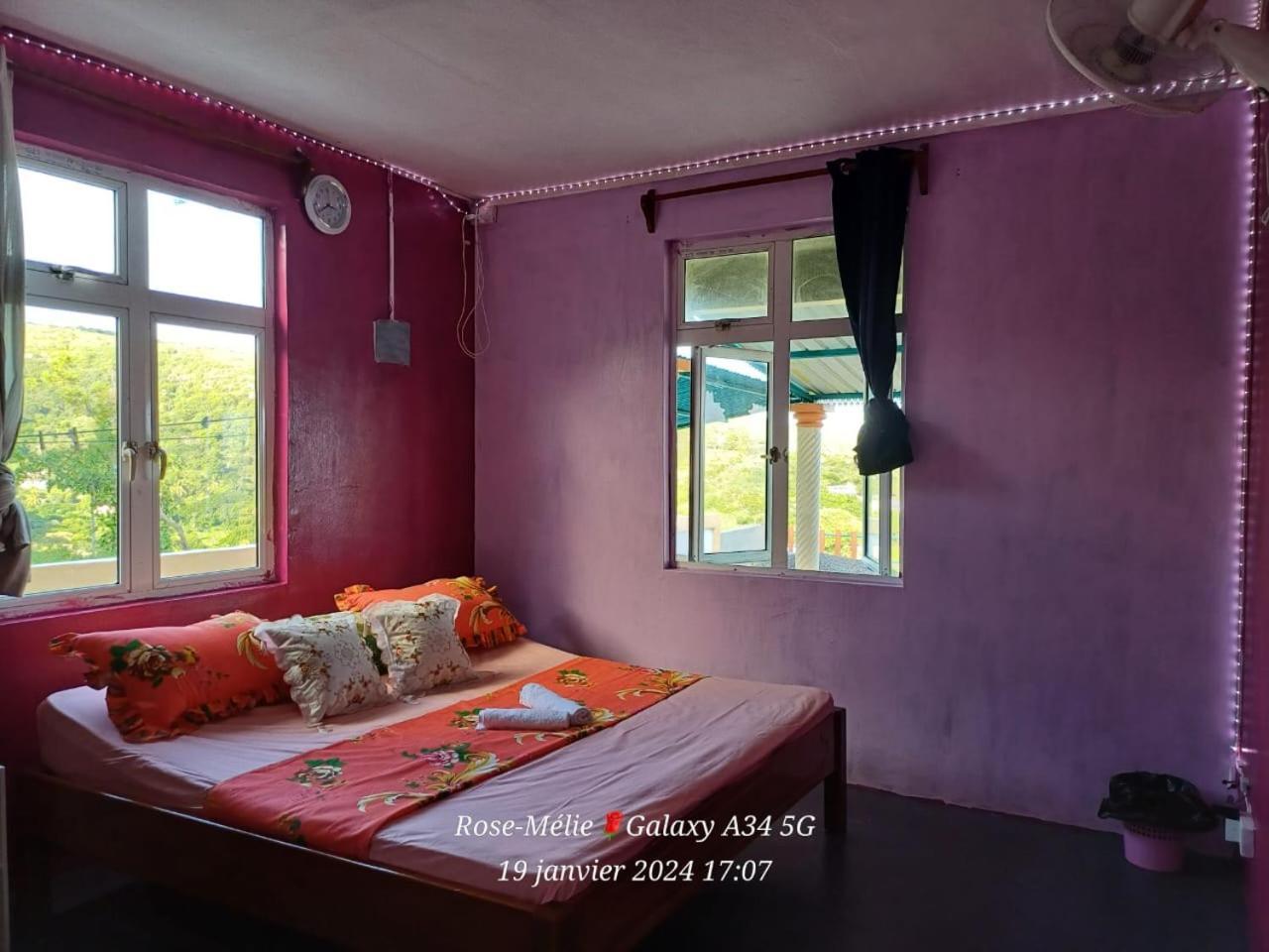 Вилла Chez Tonio Magic Ocean View Port South East Экстерьер фото