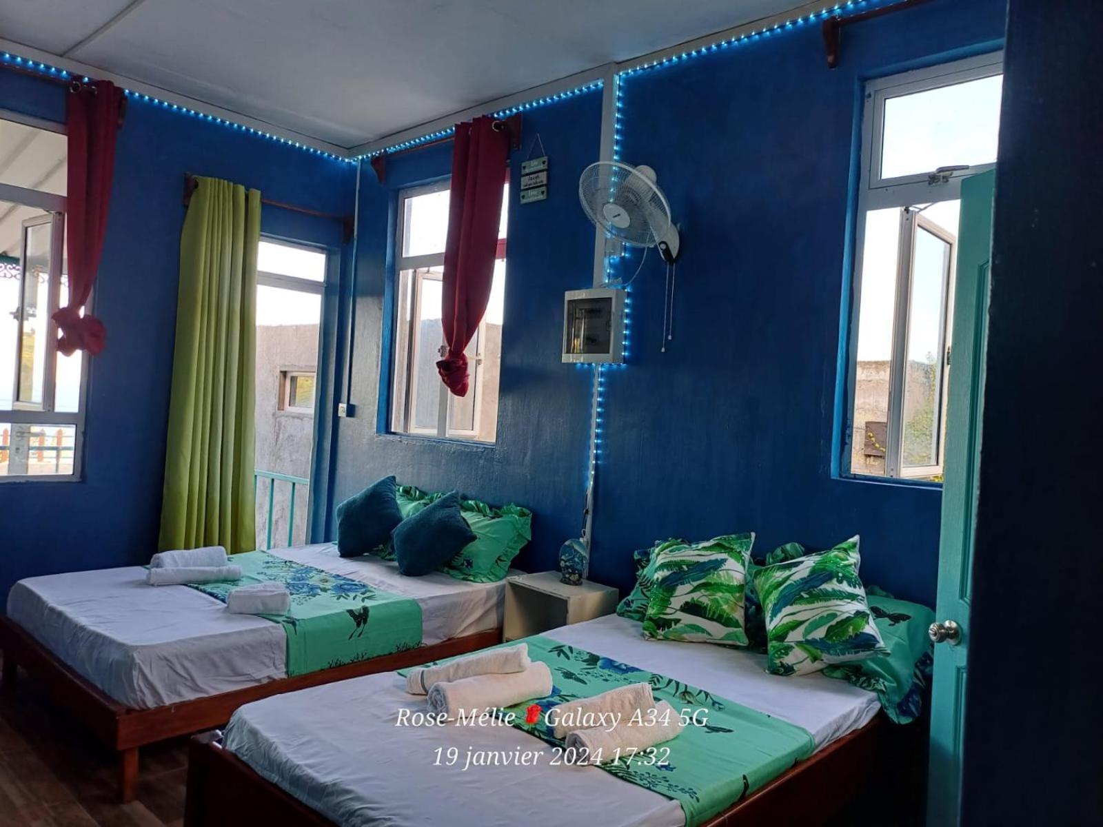 Вилла Chez Tonio Magic Ocean View Port South East Экстерьер фото